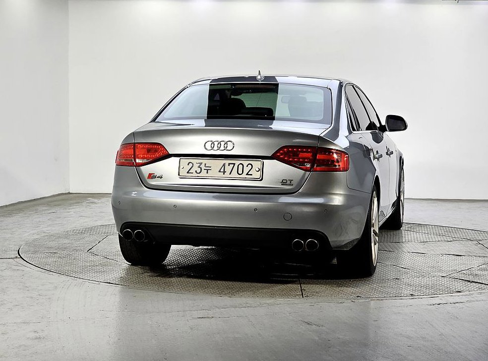 아우디 A4 2.0 TFSI 콰트로 사진 3