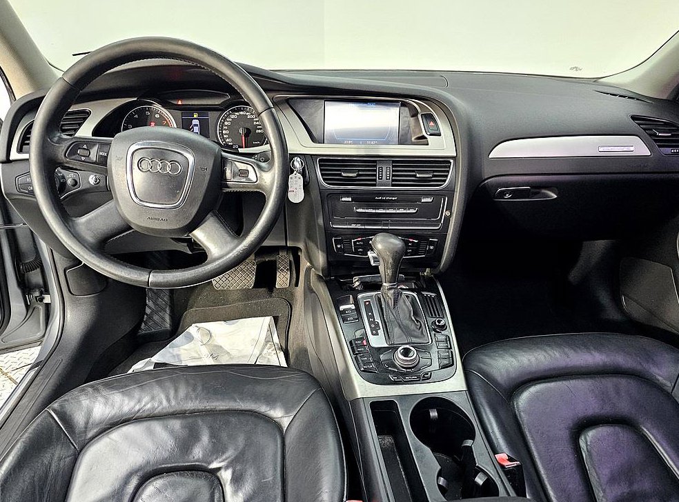아우디 A4 2.0 TFSI 콰트로 사진 5