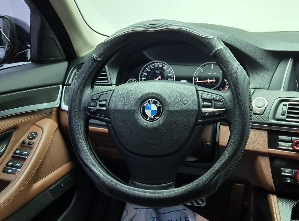 BMW 5시리즈 520d M 에어로다이나믹 사진 15