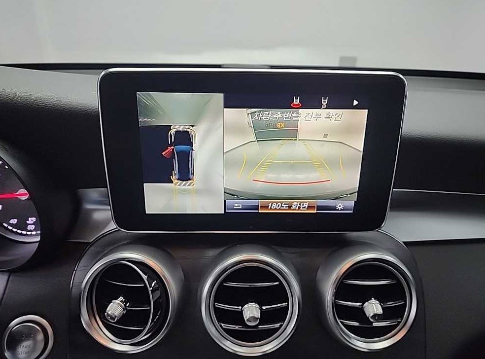 벤츠 GLC 클래스 GLC 300 4MATIC 쿠페 사진 16