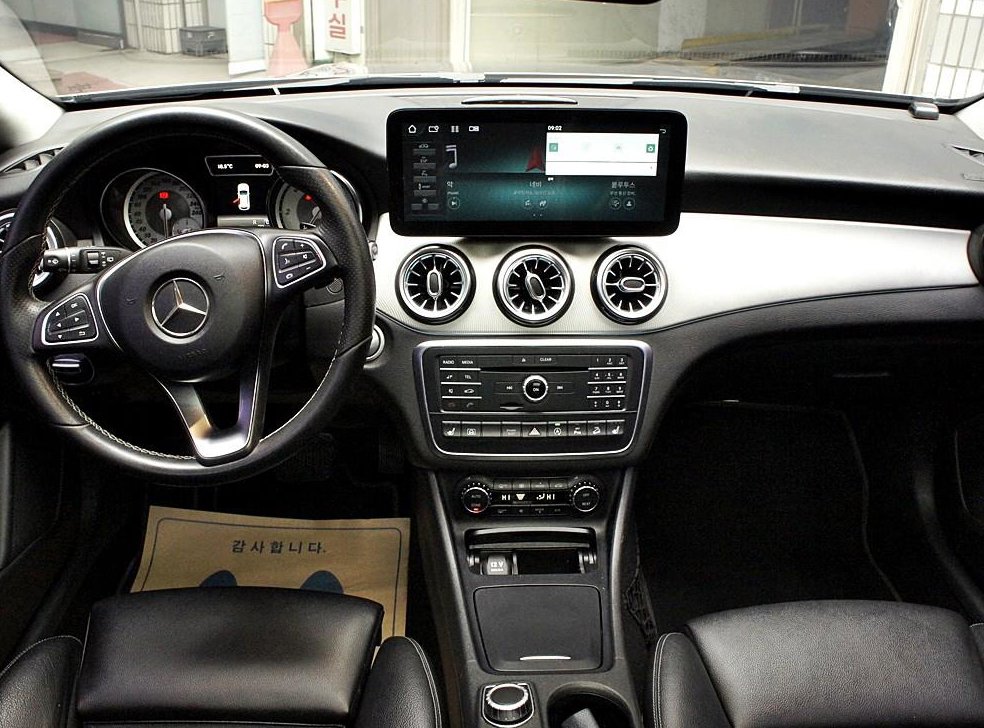 벤츠 GLA 클래스 GLA200 D 4MATIC 액티비티 에디션 사진 7