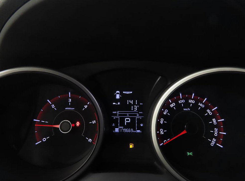 KG모빌리티(쌍용)  티볼리 디젤 2WD 1.6 TX 사진 9