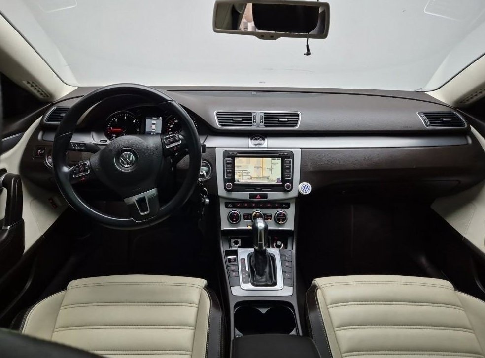 폭스바겐 CC 2.0 TDI 블루모션 사진 6