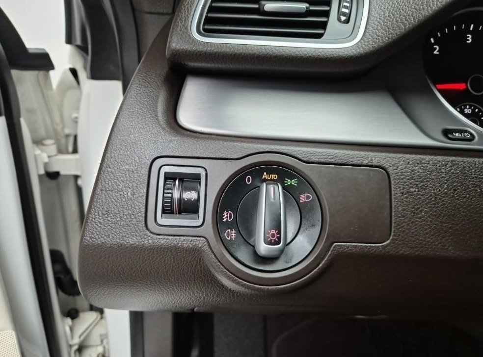 폭스바겐 CC 2.0 TDI 블루모션 사진 8