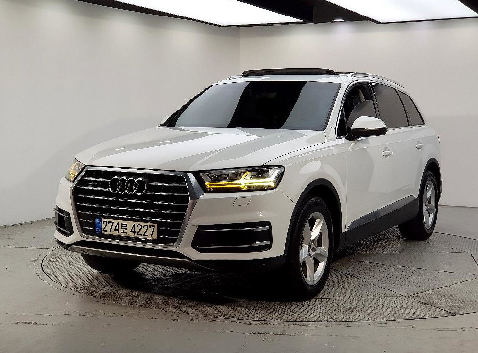 아우디 Q7 35 TDI 콰트로 컴포트