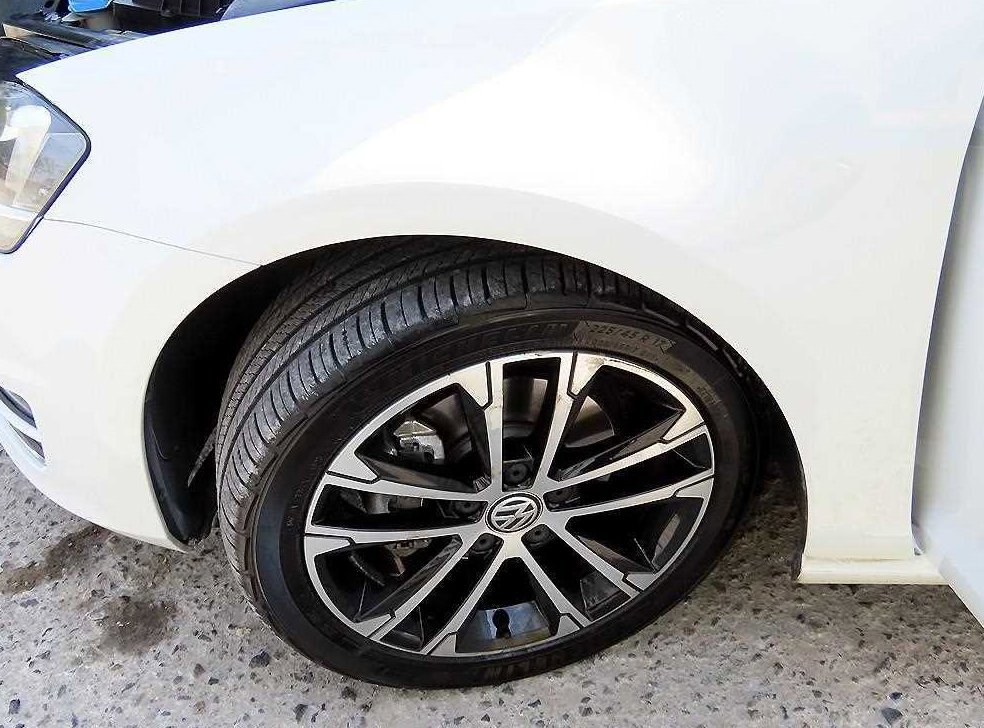 폭스바겐 골프 2.0 TDI 프리미엄 사진 19