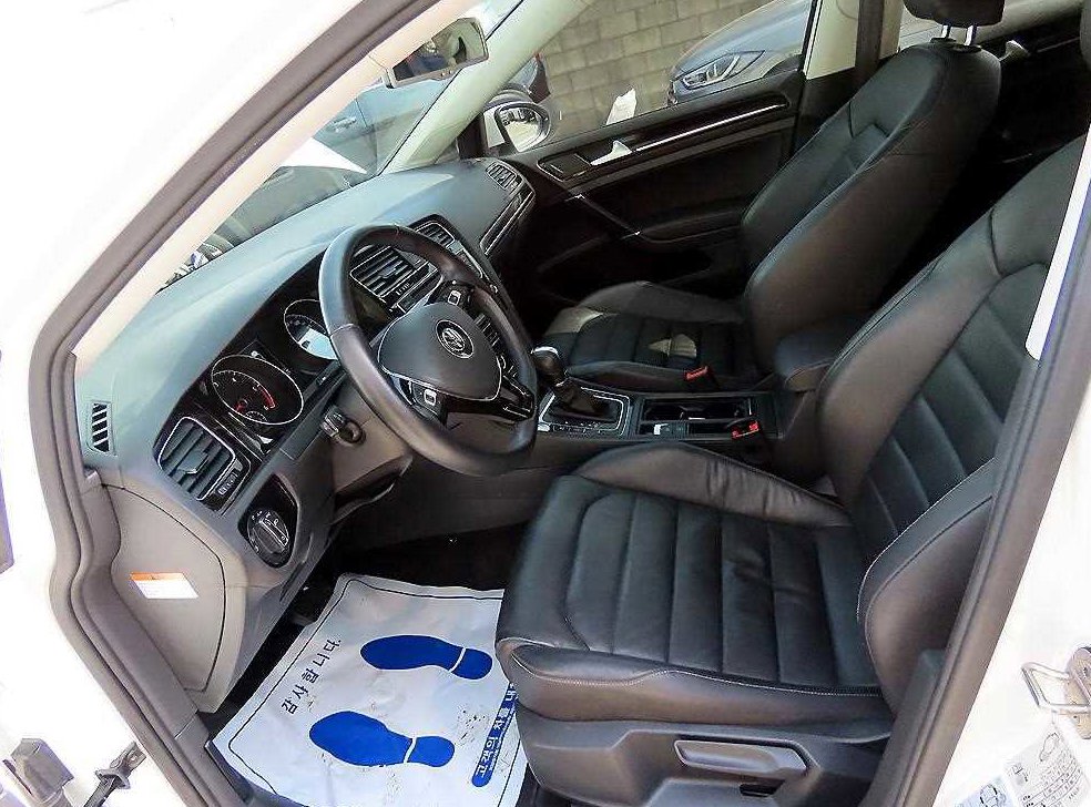 폭스바겐 골프 2.0 TDI 프리미엄 사진 5