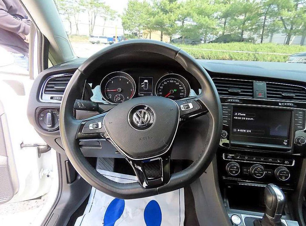폭스바겐 골프 2.0 TDI 프리미엄 사진 8