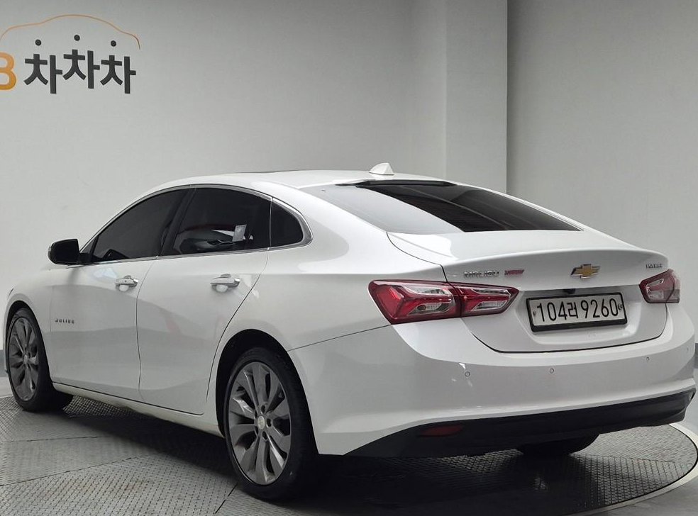 쉐보레 말리부 가솔린 1.3 E-터보 퍼펙트 블랙 사진 2