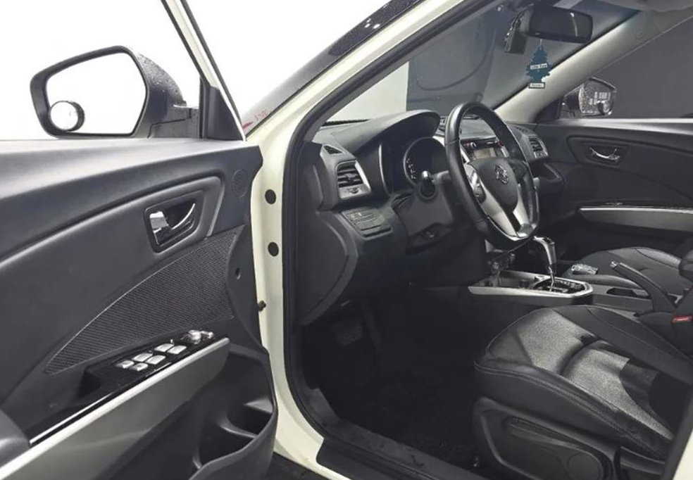 KG모빌리티(쌍용)  티볼리 디젤 2WD 1.6 VX 사진 10