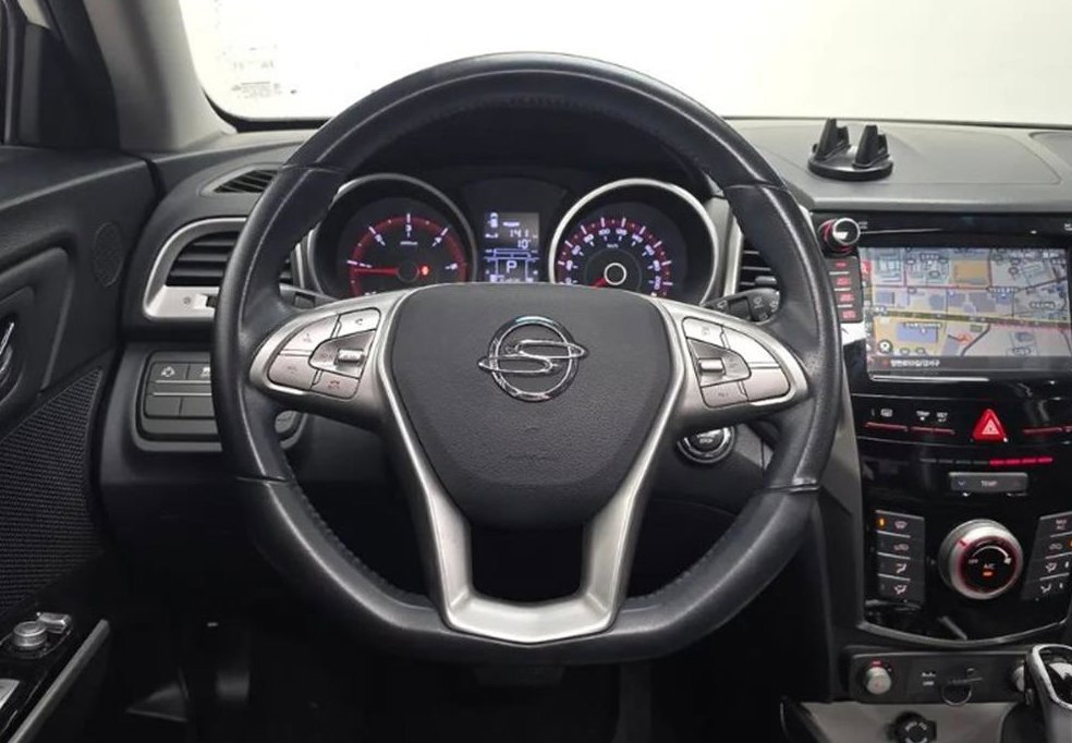 KG모빌리티(쌍용)  티볼리 디젤 2WD 1.6 VX 사진 12