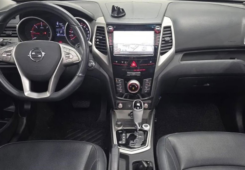 KG모빌리티(쌍용)  티볼리 디젤 2WD 1.6 VX 사진 6