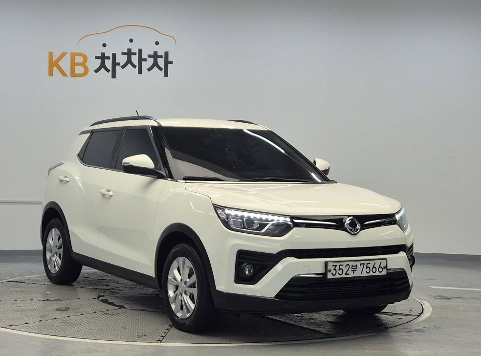 KG모빌리티(쌍용)  티볼리 2WD 디젤 1.6 사진 2
