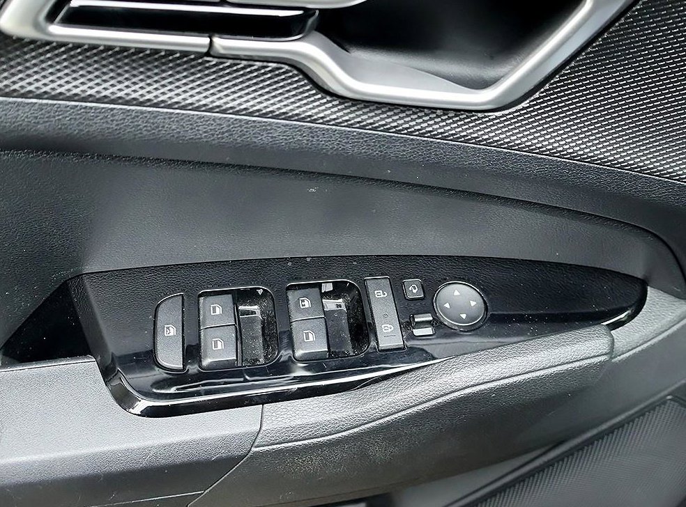 기아 스포티지 1.6 가솔린 2WD 사진 19