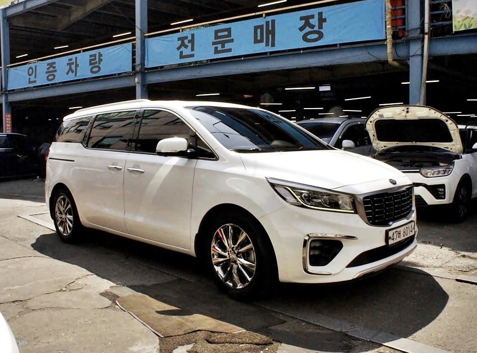 기아 카니발 디젤 9인승 노블레스 스페셜 사진 2