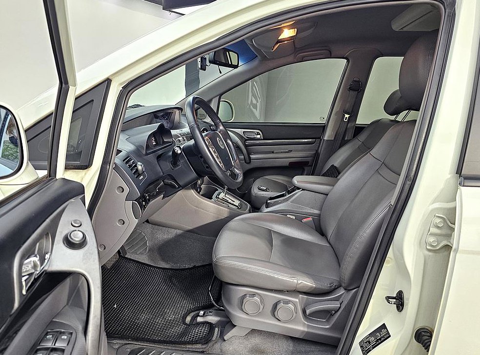 KG모빌리티(쌍용)  코란도 4WD LT 사진 7