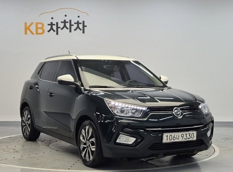 KG모빌리티(쌍용)  티볼리 2WD 디젤 VX 사진 4