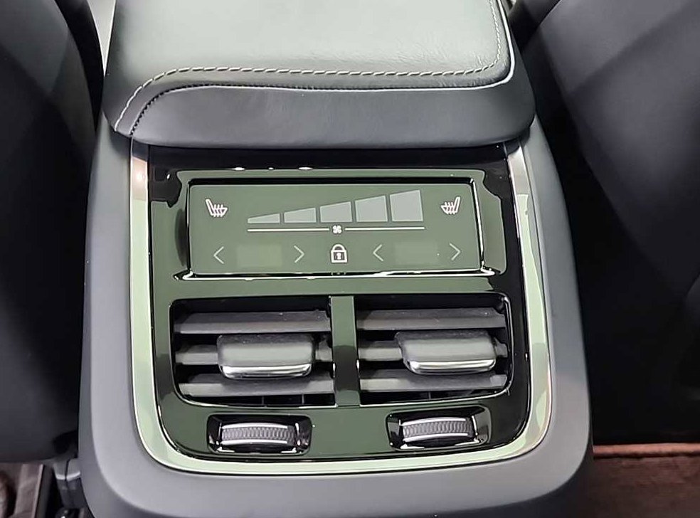 볼보 XC60 D5 AWD 인스크립션 사진 13