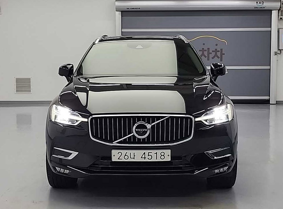 볼보 XC60 D5 AWD 인스크립션 사진 2