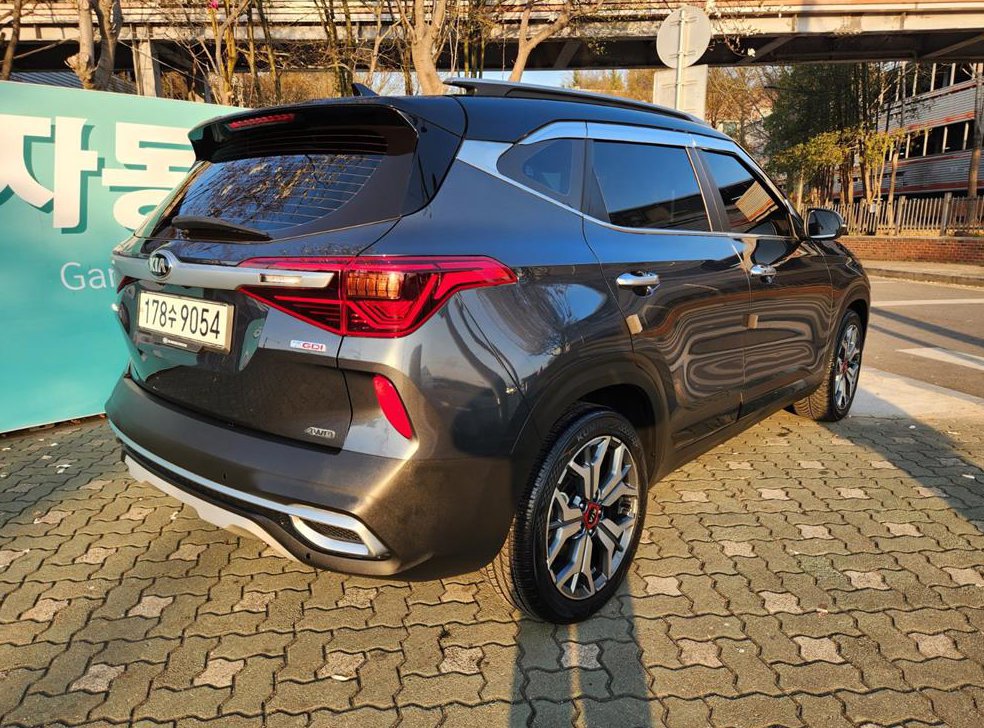 기아 셀토스 가솔린 1.6 터보 4WD 사진 3