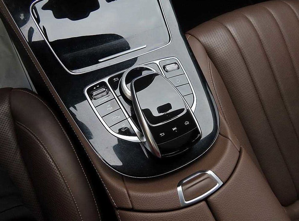 벤츠 E 클래스 E300e 익스클루시브 사진 14