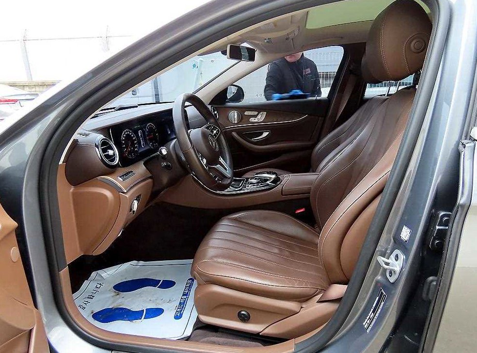 벤츠 E 클래스 E300e 익스클루시브 사진 5