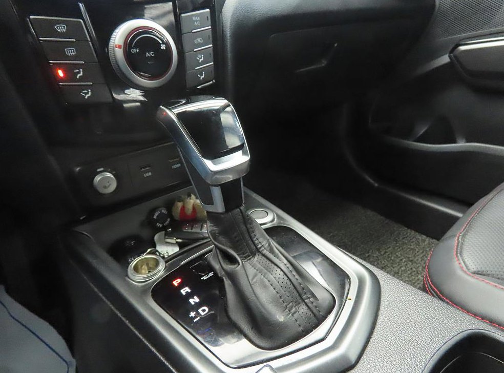 KG모빌리티(쌍용)  티볼리 2WD 가솔린 1.6 IX 사진 11