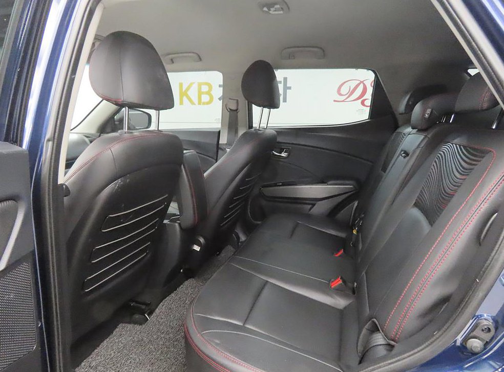 KG모빌리티(쌍용)  티볼리 2WD 가솔린 1.6 IX 사진 6