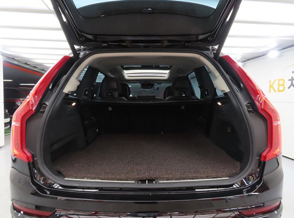 볼보 XC90 2.0 D5 AWD 사진 18