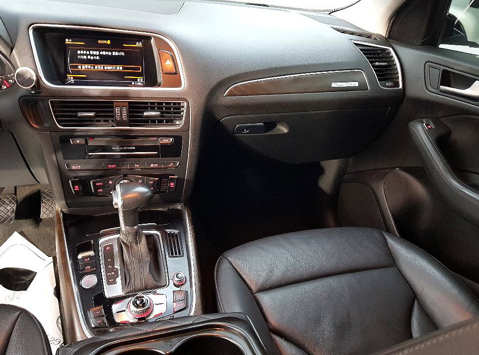 아우디 Q5 35 TDI 콰트로 다이나믹 사진 10