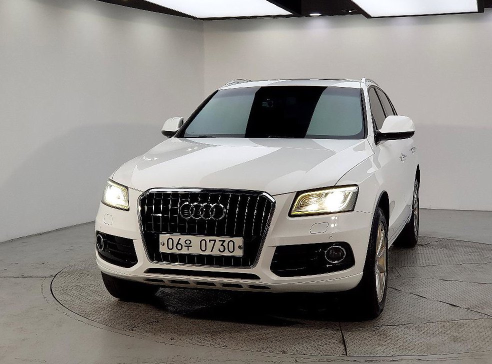 아우디 Q5 35 TDI 콰트로 다이나믹 사진 2