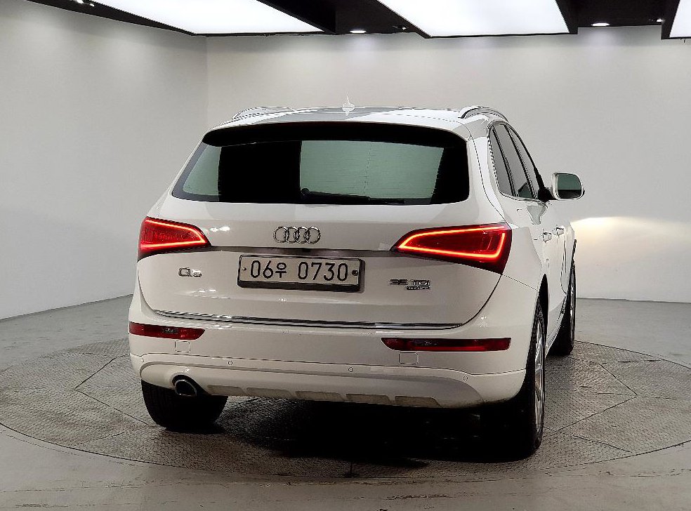 아우디 Q5 35 TDI 콰트로 다이나믹 사진 3