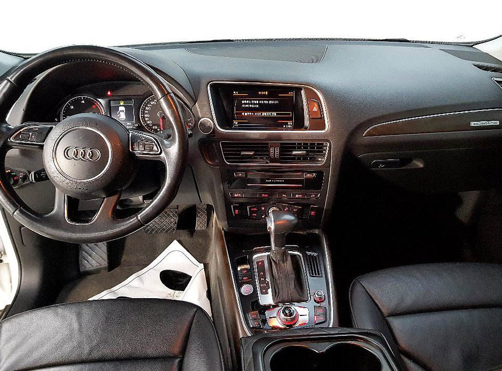 아우디 Q5 35 TDI 콰트로 다이나믹 사진 5