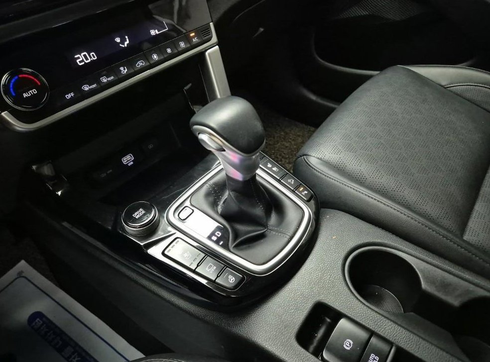 기아 셀토스 가솔린 1.6 터보 4WD 사진 8