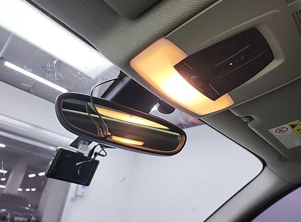 BMW 1시리즈 118d 어반 사진 15