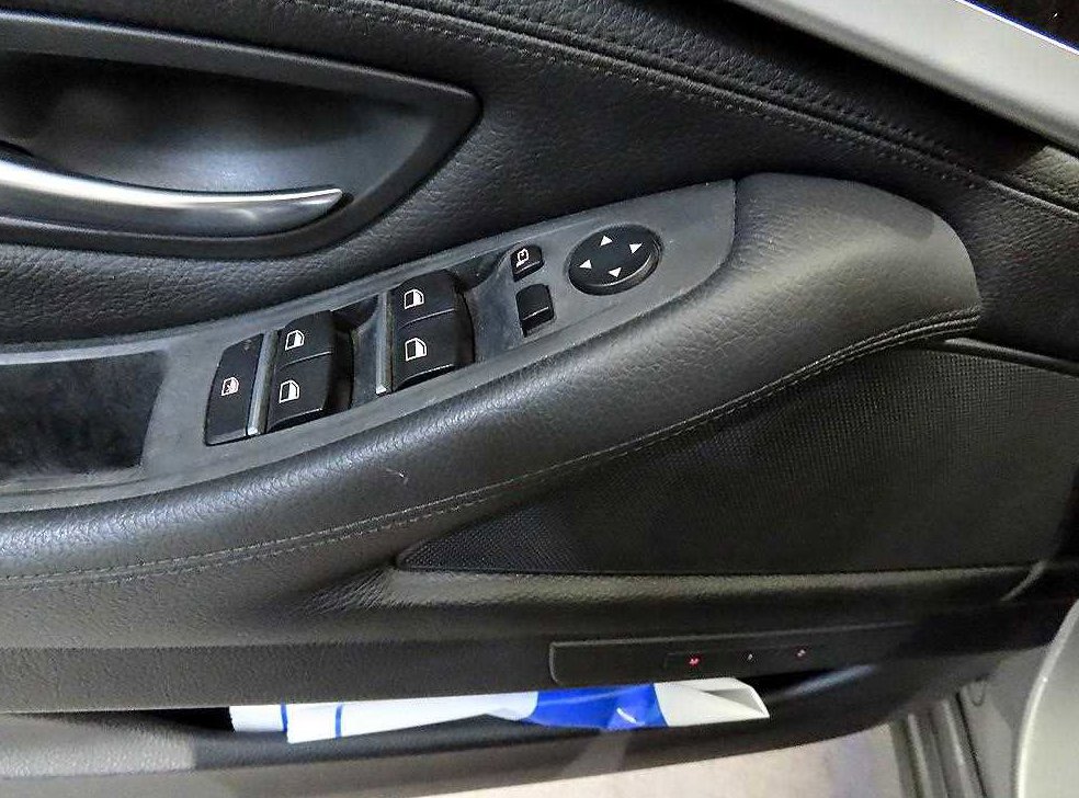 BMW 5시리즈 520d 사진 13