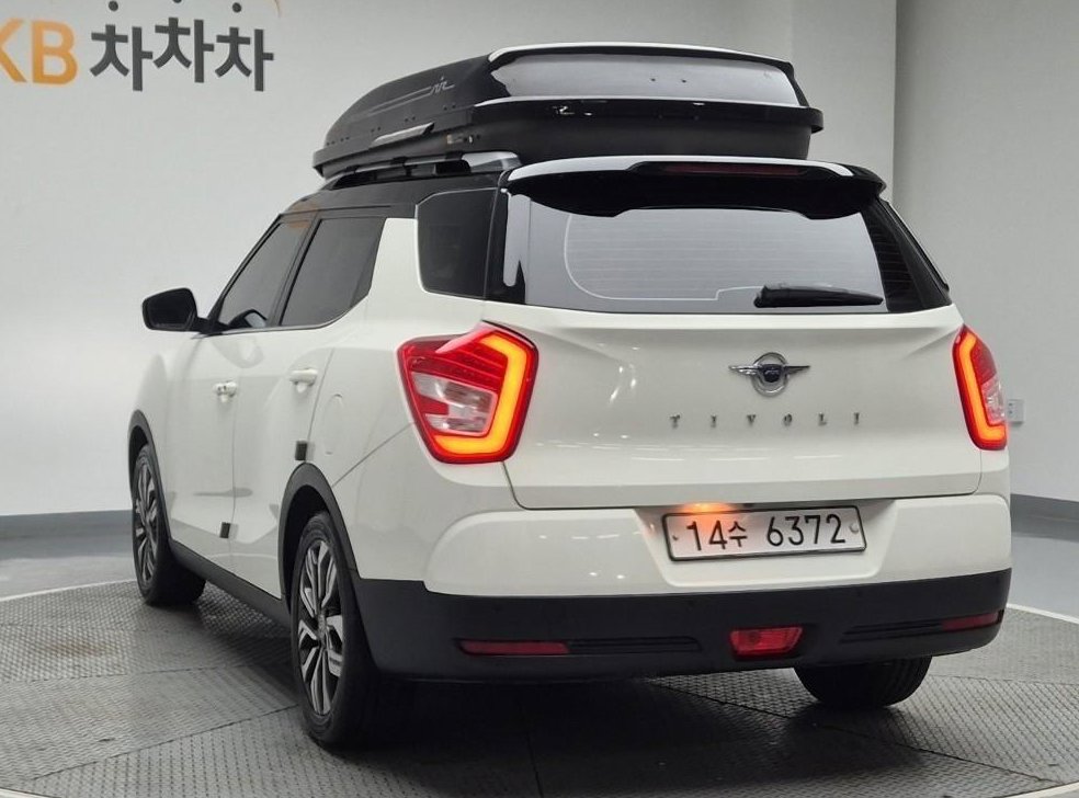 KG모빌리티(쌍용)  티볼리 2WD 가솔린 1.6 IX 사진 2