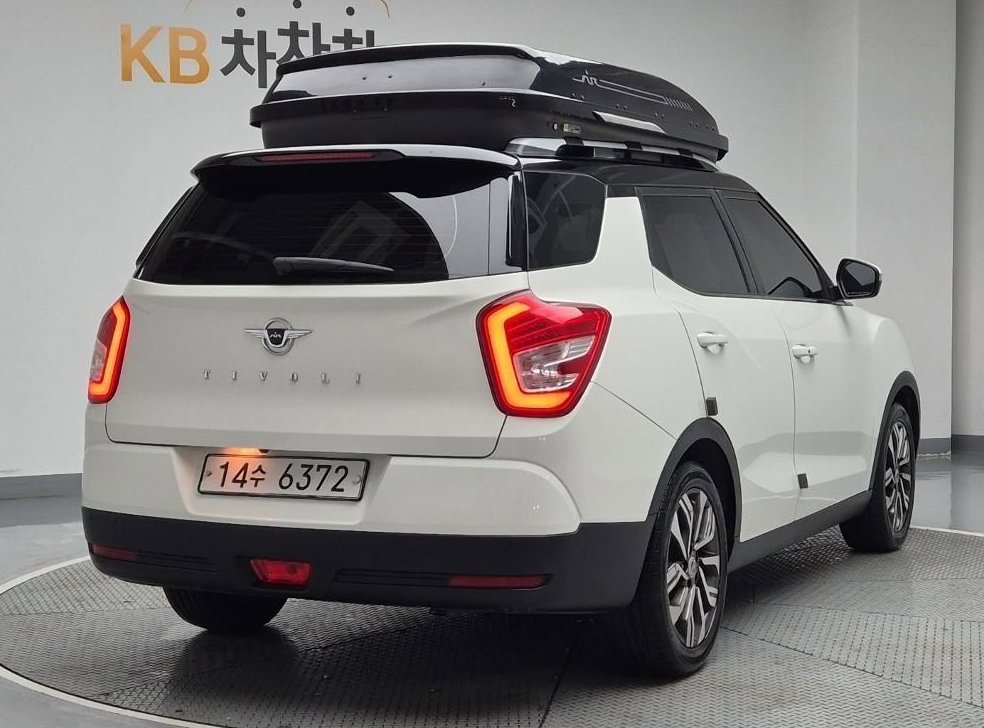 KG모빌리티(쌍용)  티볼리 2WD 가솔린 1.6 IX 사진 3