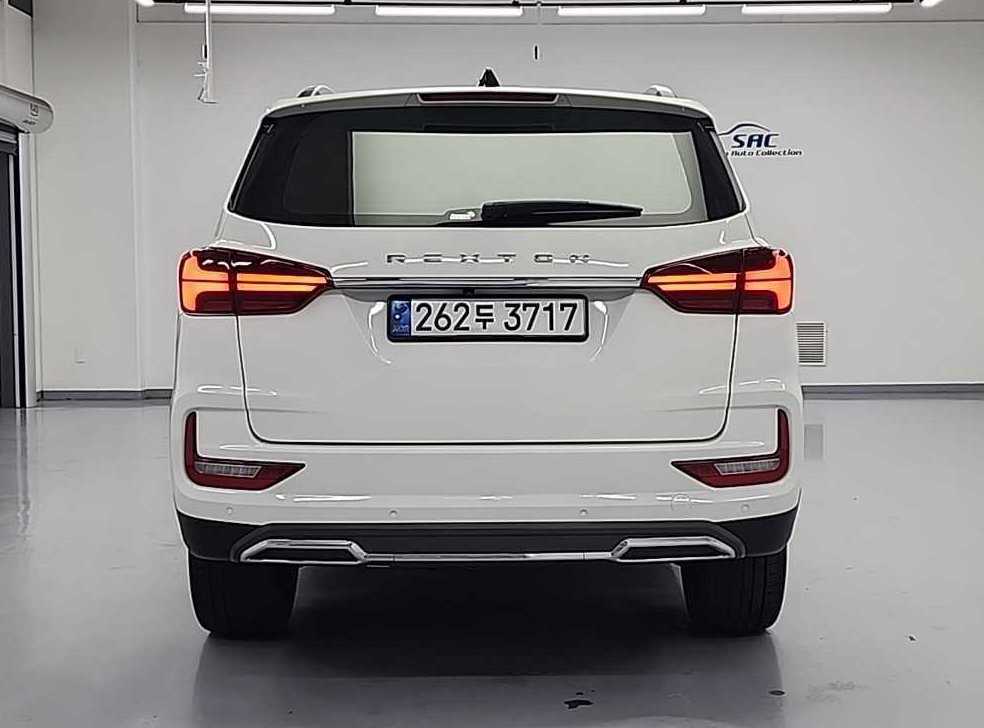 KG모빌리티(쌍용)  렉스턴 디젤 2.2 4WD 프레스티지 사진 3