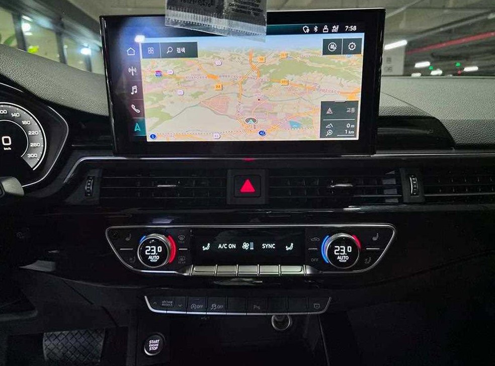 아우디 A4 40 TFSI 프리미엄 사진 14