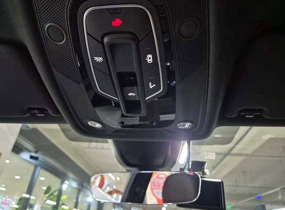 아우디 A4 40 TFSI 프리미엄 사진 18