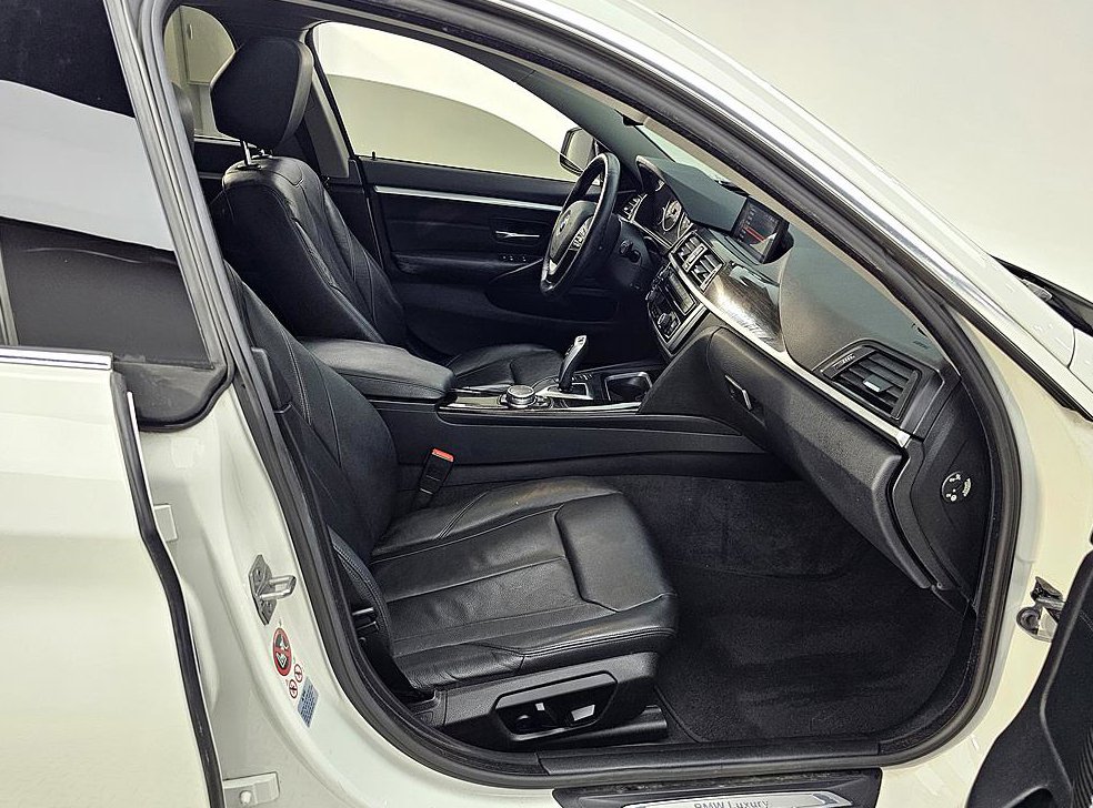 BMW 4시리즈 420d 그란쿠페 럭셔리 사진 11