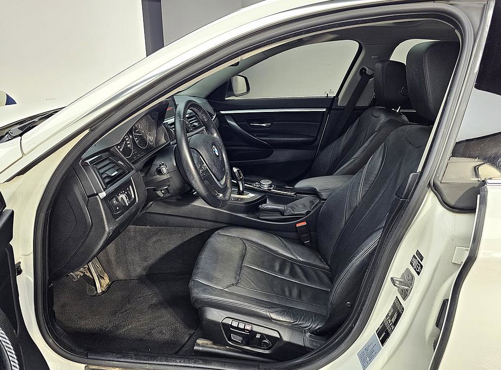 BMW 4시리즈 420d 그란쿠페 럭셔리 사진 8