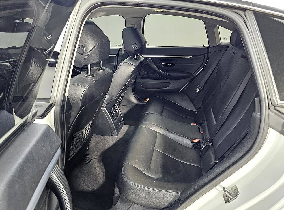 BMW 4시리즈 420d 그란쿠페 럭셔리 사진 9