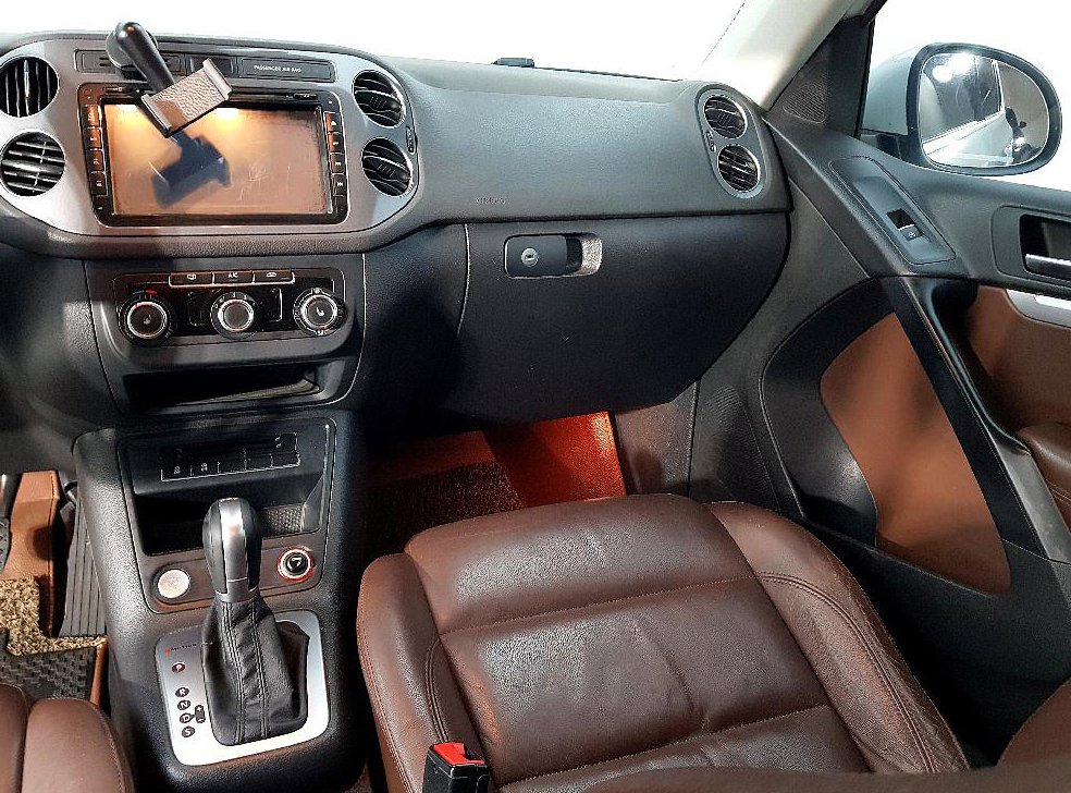 폭스바겐 티구안 2.0 TDI 컴포트 사진 10