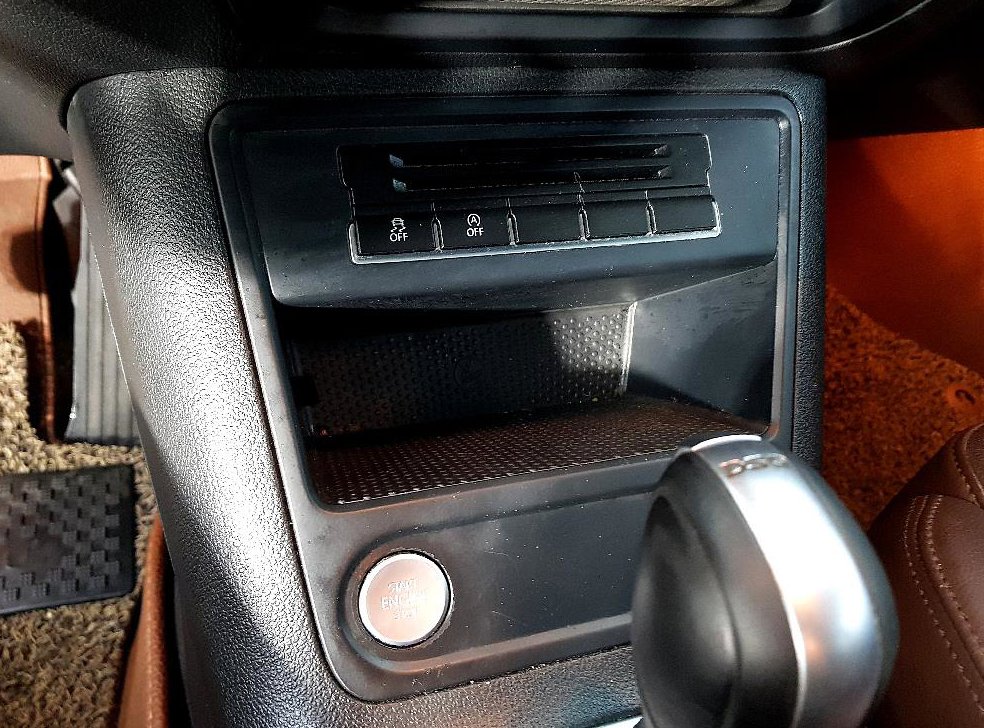 폭스바겐 티구안 2.0 TDI 컴포트 사진 12