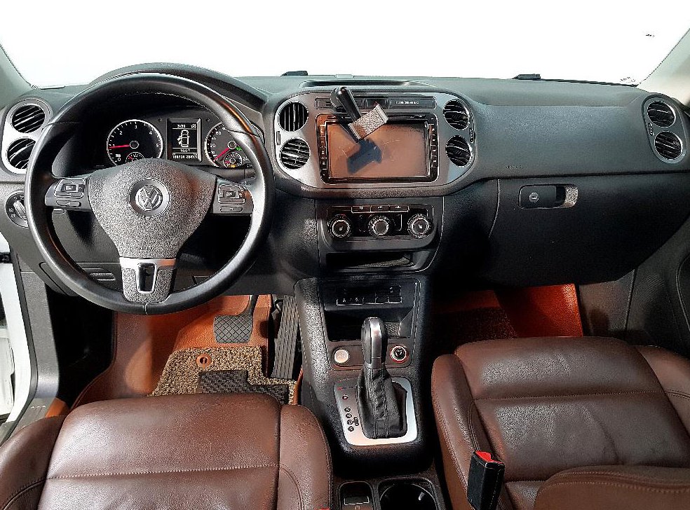 폭스바겐 티구안 2.0 TDI 컴포트 사진 5