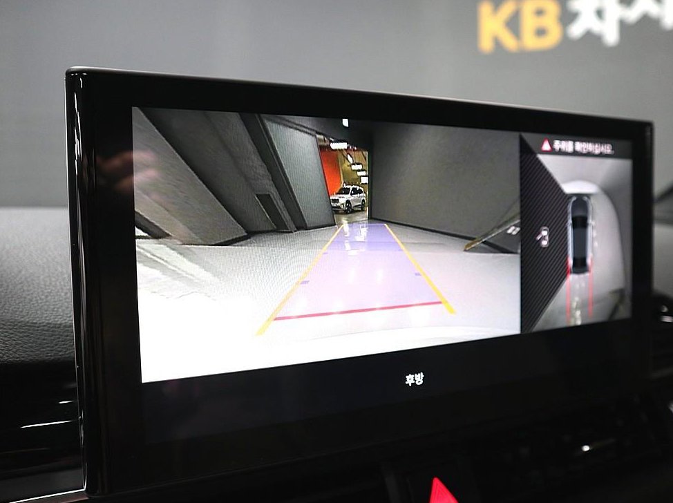 아우디 A4 40 TFSI 프리미엄 사진 12