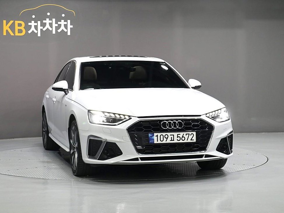 아우디 A4 40 TFSI 프리미엄 사진 2