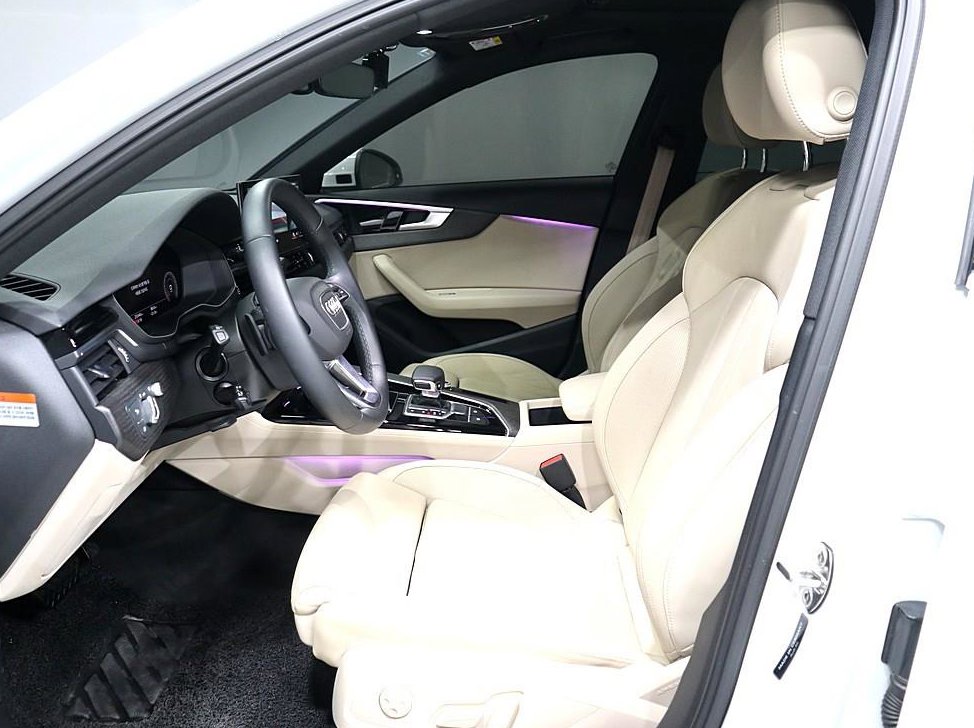 아우디 A4 40 TFSI 프리미엄 사진 9
